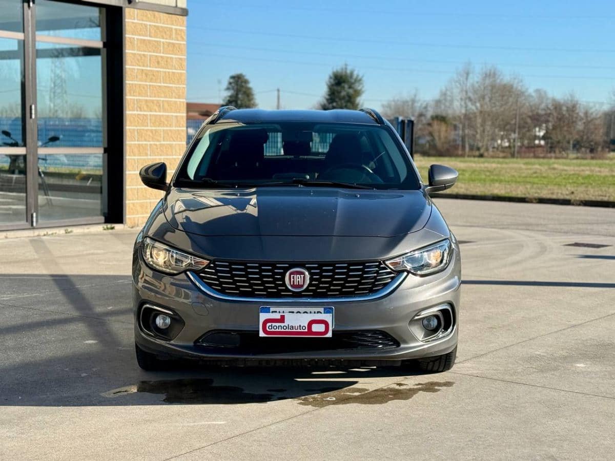 FIAT TIPO 1.6 MJT STATION WAGON DCT LOUNGE 2019 usata — foto 2
