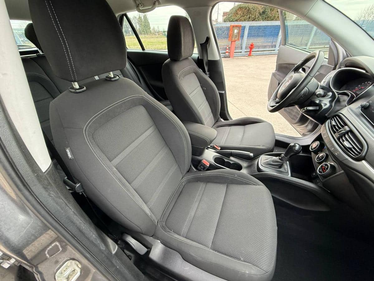 FIAT TIPO 1.6 MJT STATION WAGON DCT LOUNGE 2019 usata — foto 9