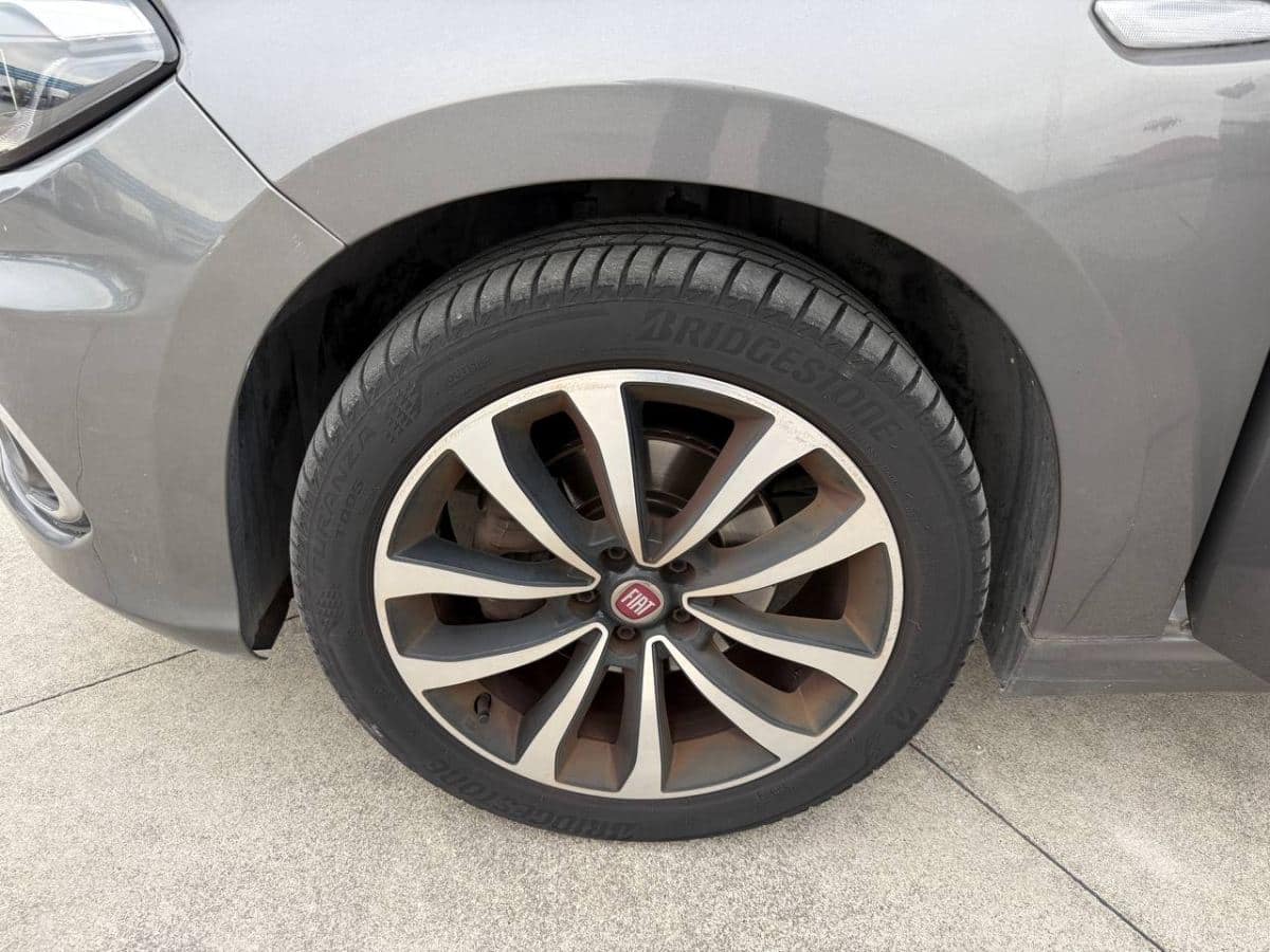 FIAT TIPO 1.6 MJT STATION WAGON DCT LOUNGE 2019 usata — foto 13