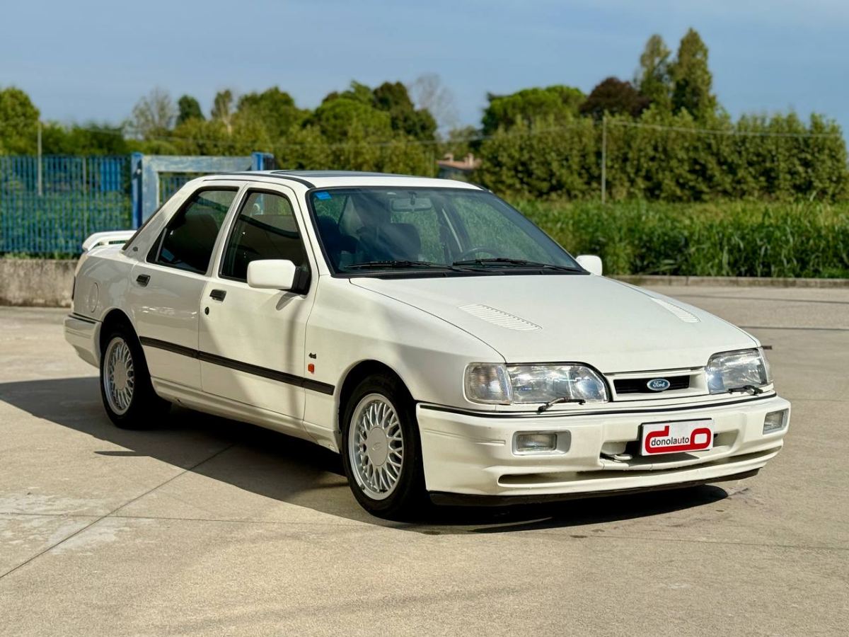 FORD SIERRA COSWORTH 2.0 215CV 4X4 CLIMA 1992 passata da Donolauto a Legnaro (Padova)
