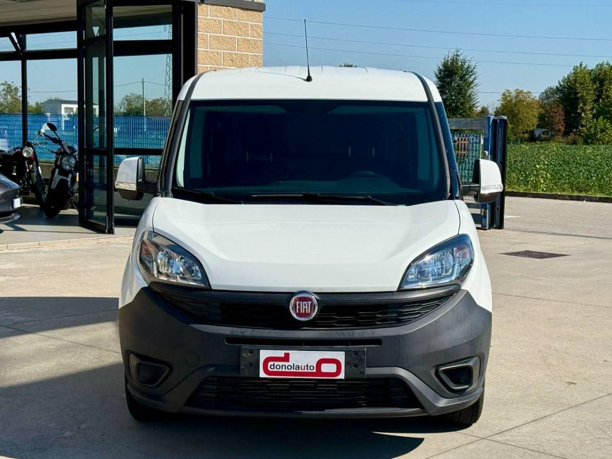 FIAT DOBLO' 1.3 MJT 95CV PC TN LAMIERATO 2018 usata — foto 2