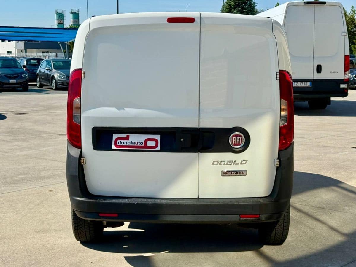 FIAT DOBLO' 1.3 MJT 95CV PC TN LAMIERATO 2018 usata — foto 5