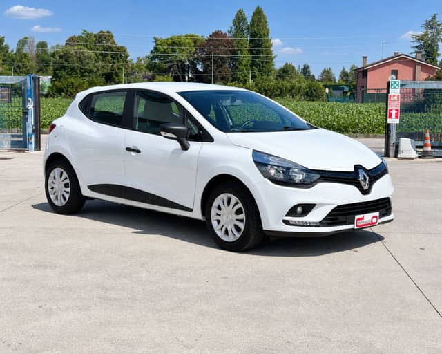 REANULT CLIO 0.9 TCE ZEN 76CV usata