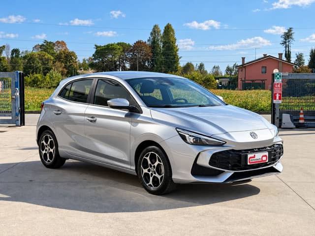 MG 3 1.5 TURBO COMFORT 2025 usata in vendita a Legnaro (Padova)